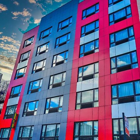 ホテル Super 8 By Wyndham Bronx Near Botanical Garden ニューヨーク エクステリア 写真