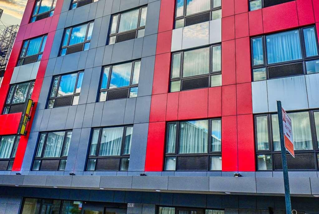 ホテル Super 8 By Wyndham Bronx Near Botanical Garden ニューヨーク エクステリア 写真
